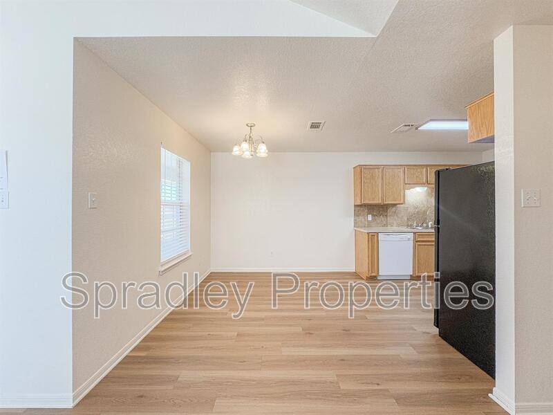 Townhouse for rent at 130 Lacey Lou Lane, Salado, TX 76571