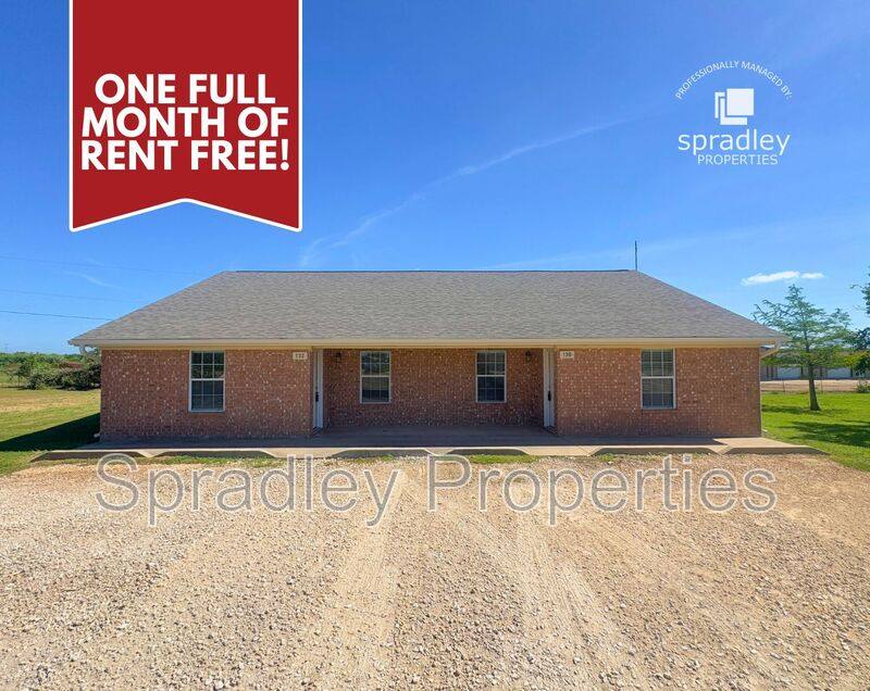 Townhouse for rent at 130 Lacey Lou Lane, Salado, TX 76571