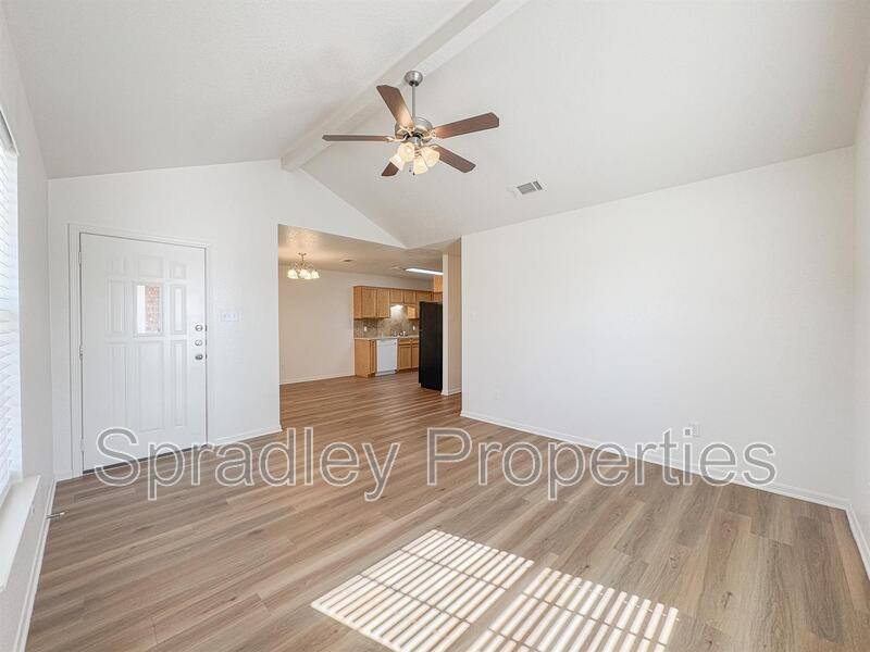 Townhouse for rent at 130 Lacey Lou Lane, Salado, TX 76571
