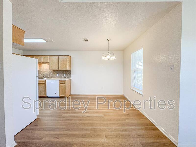 Townhouse for rent at 132 Lacey Lou Lane, Salado, TX 76571