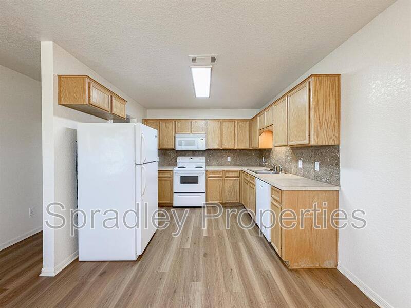 Townhouse for rent at 132 Lacey Lou Lane, Salado, TX 76571