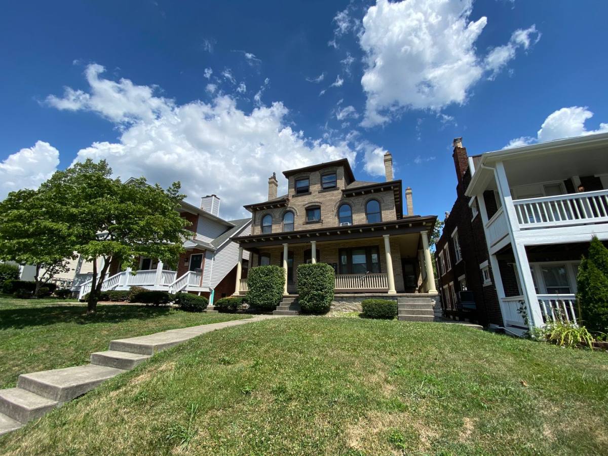 Apartment for rent at 1722 Summit St, Columbus, OH 43201