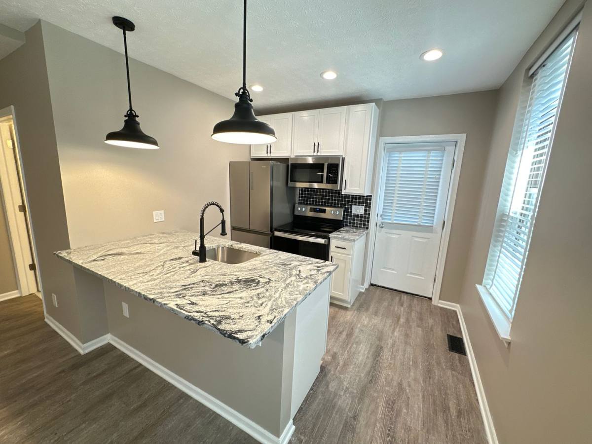 Apartment for rent at 1722 Summit St, Columbus, OH 43201