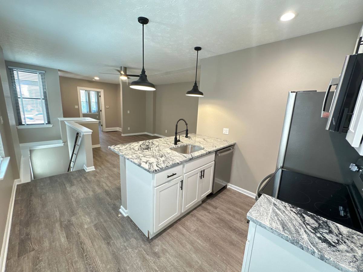 Apartment for rent at 1722 Summit St, Columbus, OH 43201