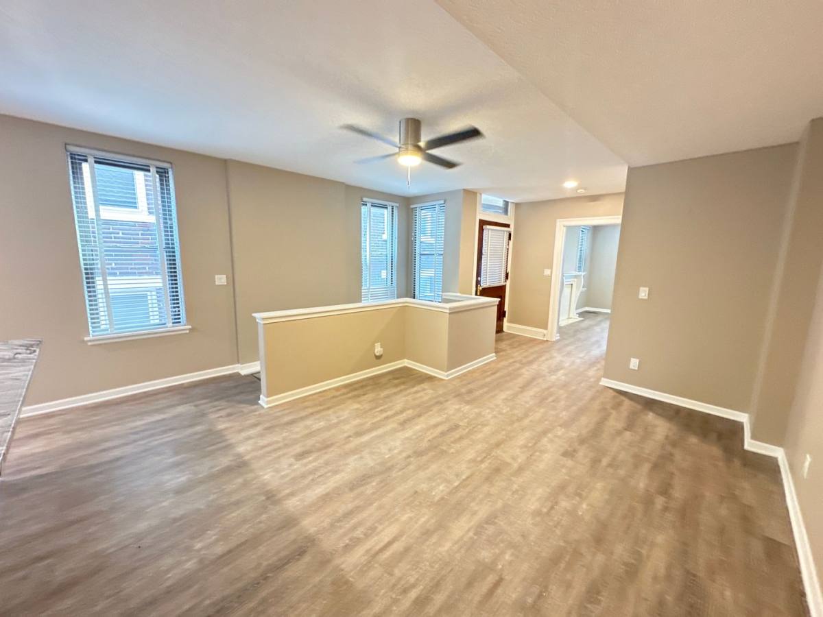 Apartment for rent at 1722 Summit St, Columbus, OH 43201