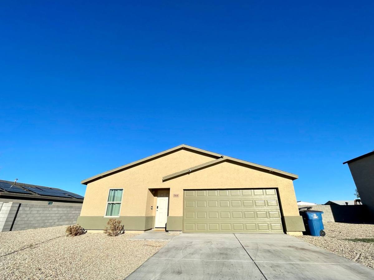 House for rent at 564 Holly St, Bullhead City, AZ 86442