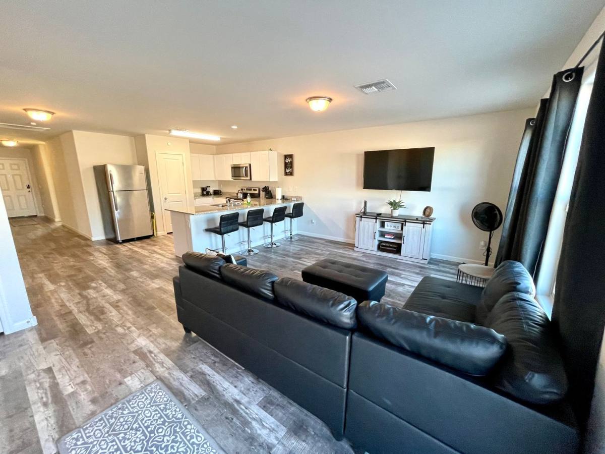 House for rent at 564 Holly St, Bullhead City, AZ 86442