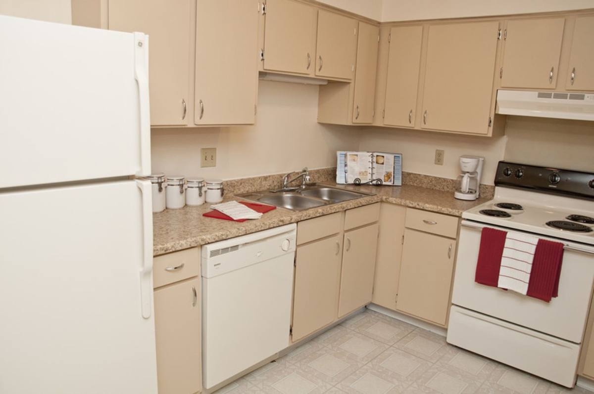 Apartment for rent at 7936 Timber Ridge Dr, Indianapolis, IN 46219