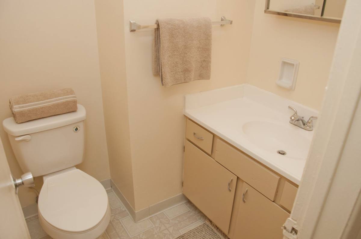 Apartment for rent at 7936 Timber Ridge Dr, Indianapolis, IN 46219