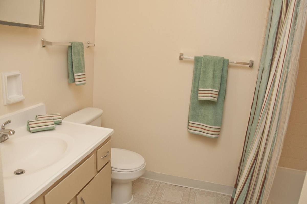 Apartment for rent at 7936 Timber Ridge Dr, Indianapolis, IN 46219