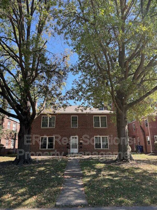 Apartment for rent at 902 Kenwick #D, Columbus, OH 43209
