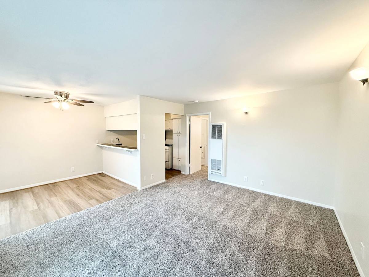 Apartment for rent at 3629 N Macgregor Way, Houston, TX 77004