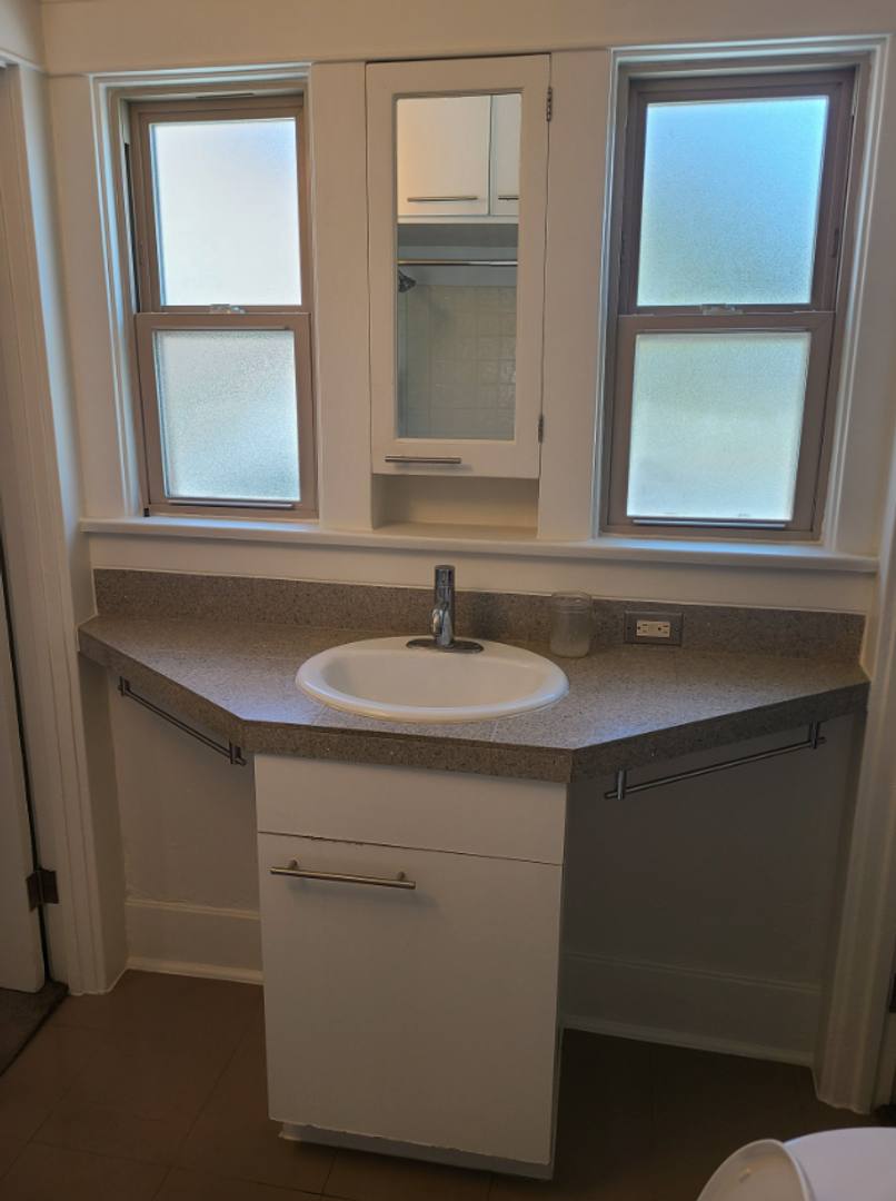 Apartment for rent at 816 E 10th St, Tucson, AZ 85719