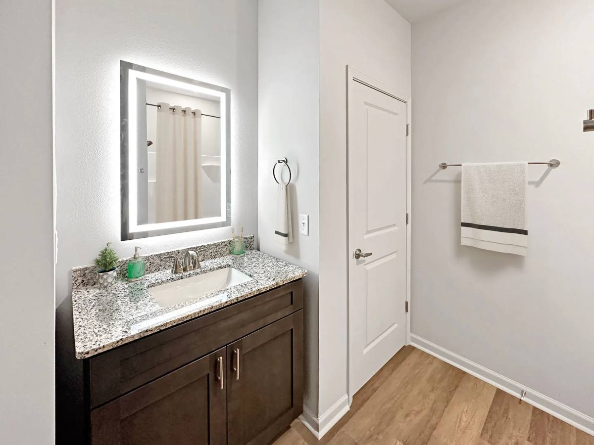Apartment for rent at 651 Osigian Blvd, Warner Robins, GA 31088