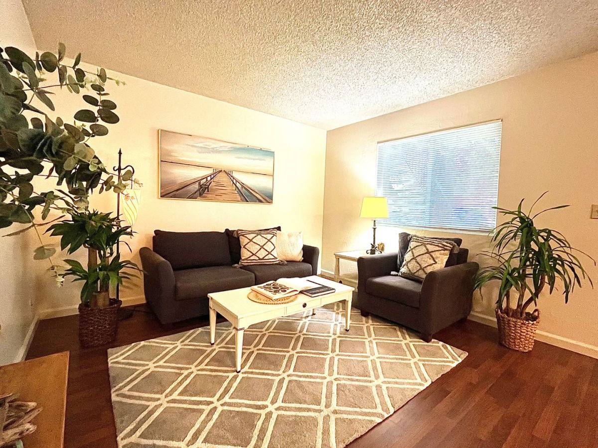 Apartment for rent at 508 W Sacramento Ave, Chico, CA 95926