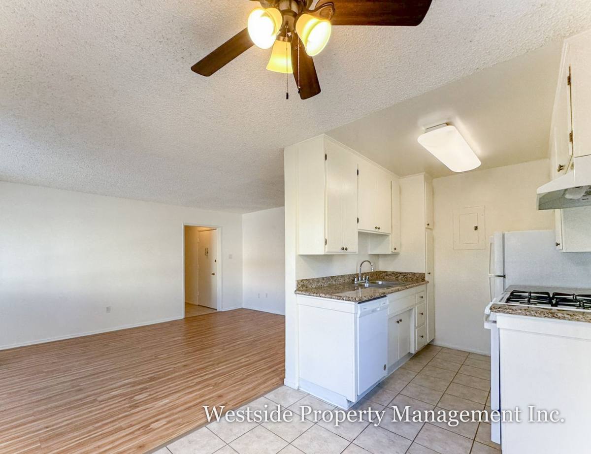 Apartment for rent at 1755 Purdue Ave #101, Los Angeles, CA 90025