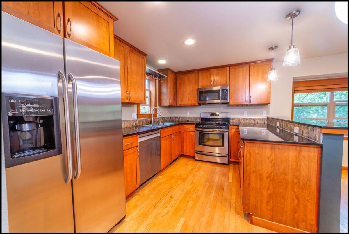 Townhouse for rent at 6901 California Ave SW, Seattle, WA 98136