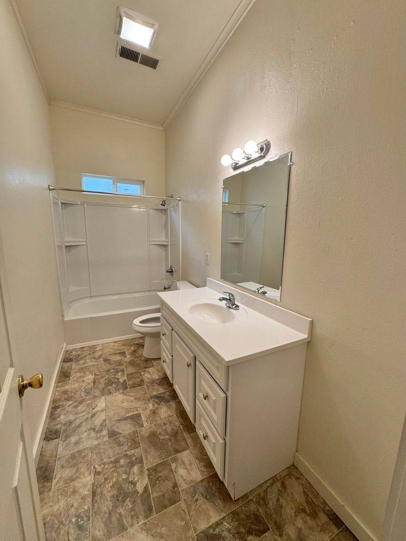 Apartment for rent at 721 W 3rd St, Chico, CA 95928