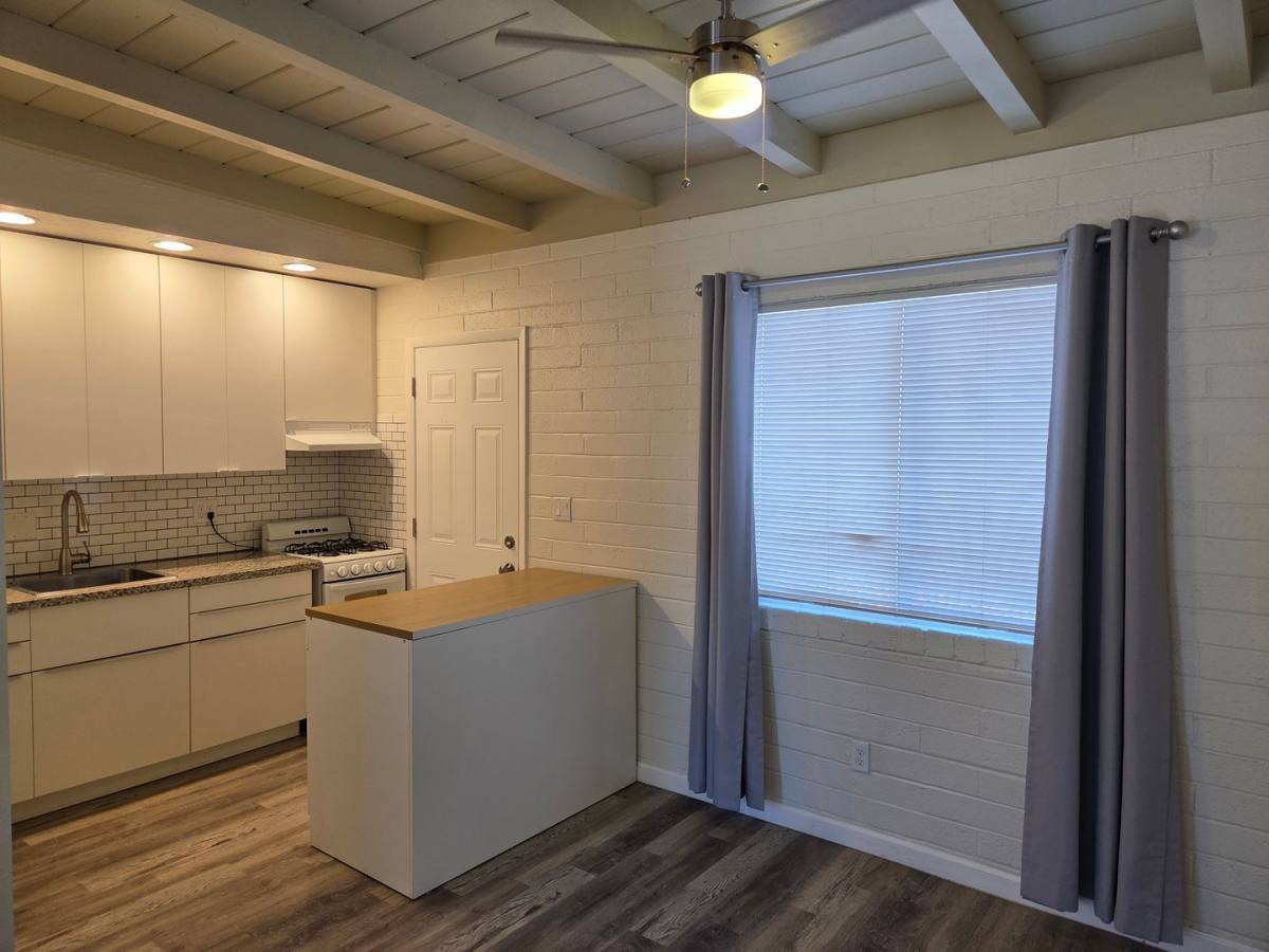 Apartment for rent at 610-616 E Drachman St, Tucson, AZ 85705