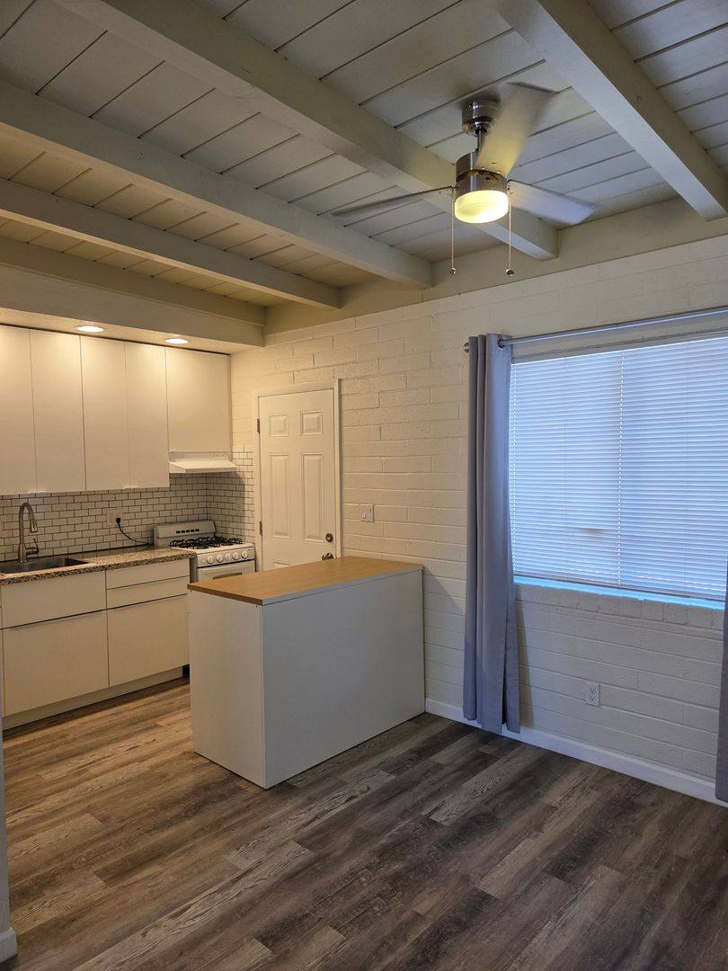Apartment for rent at 610-616 E Drachman St, Tucson, AZ 85705