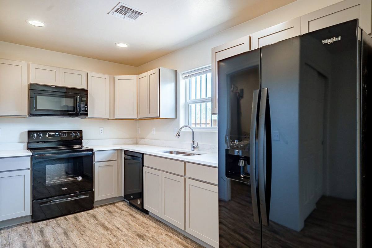 Apartment for rent at 615 S Santa Rita Ave, Tucson, AZ 85719