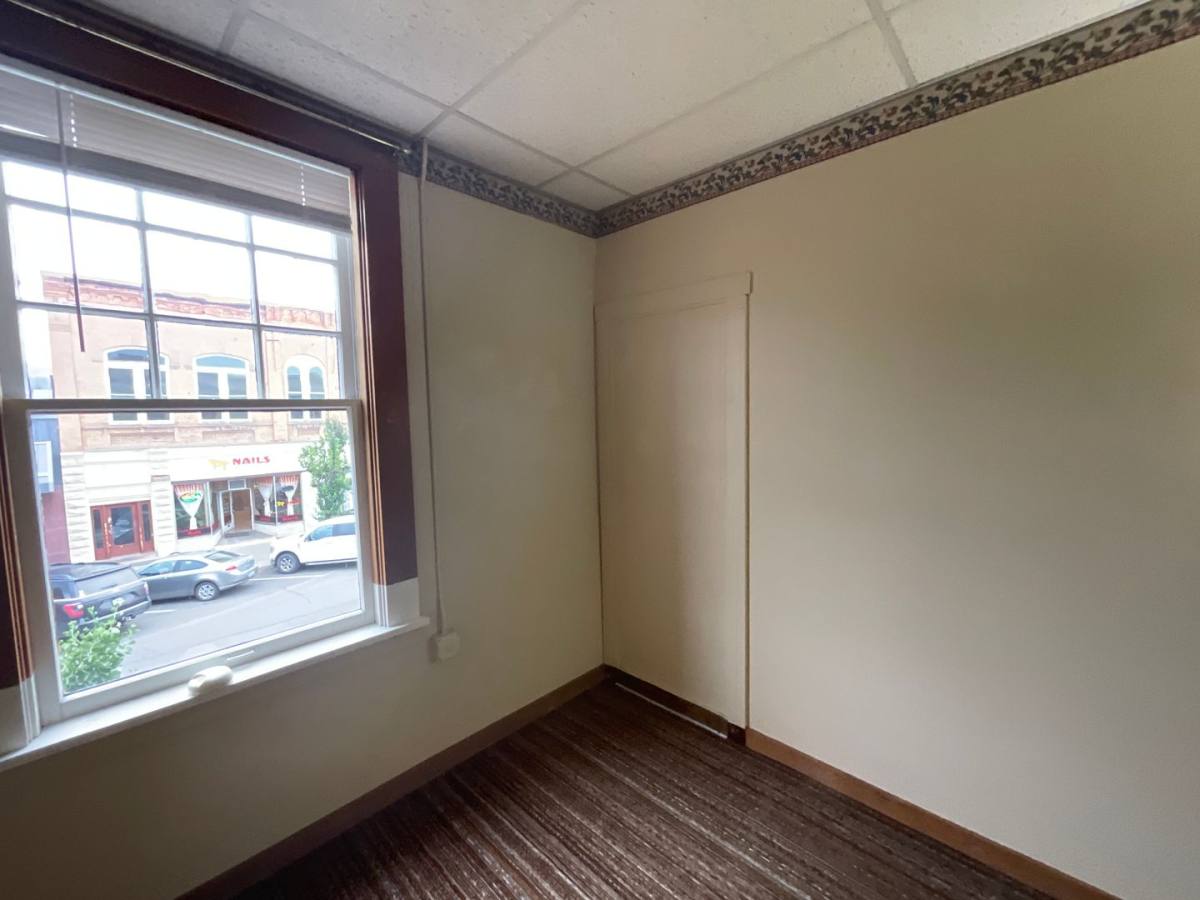 Apartment for rent at 103 Depot St, La Grande, OR 97850