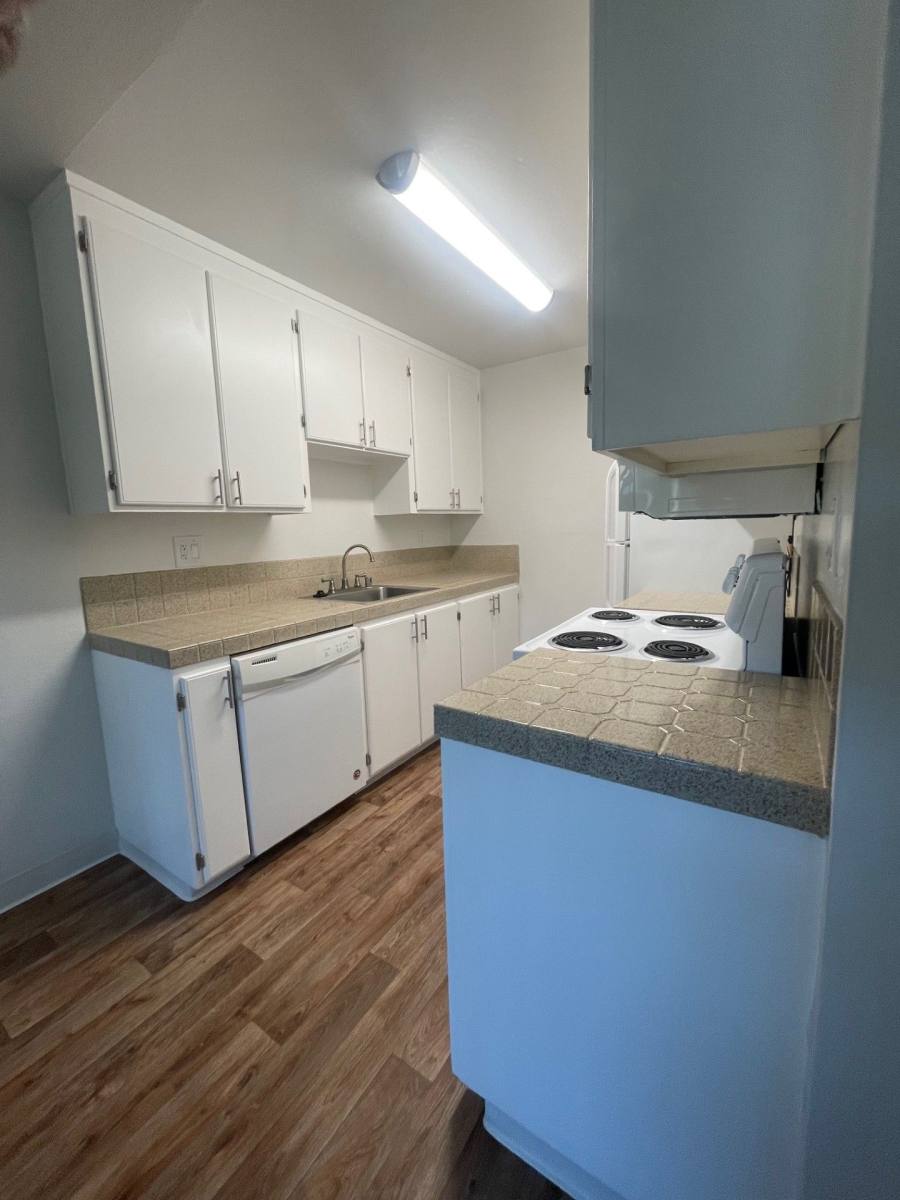 Apartment for rent at 2050 SW Expressway, San Jose, CA 95126