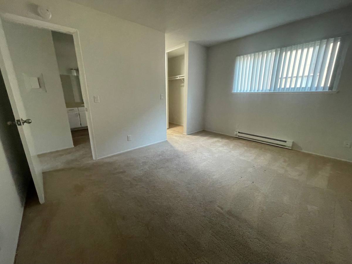 Apartment for rent at 2050 SW Expressway, San Jose, CA 95126