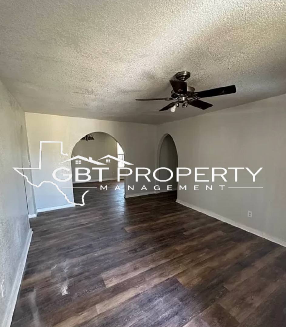 House for rent at 10765 Tx-16, Poteet, Fredericksburg, TX 78624