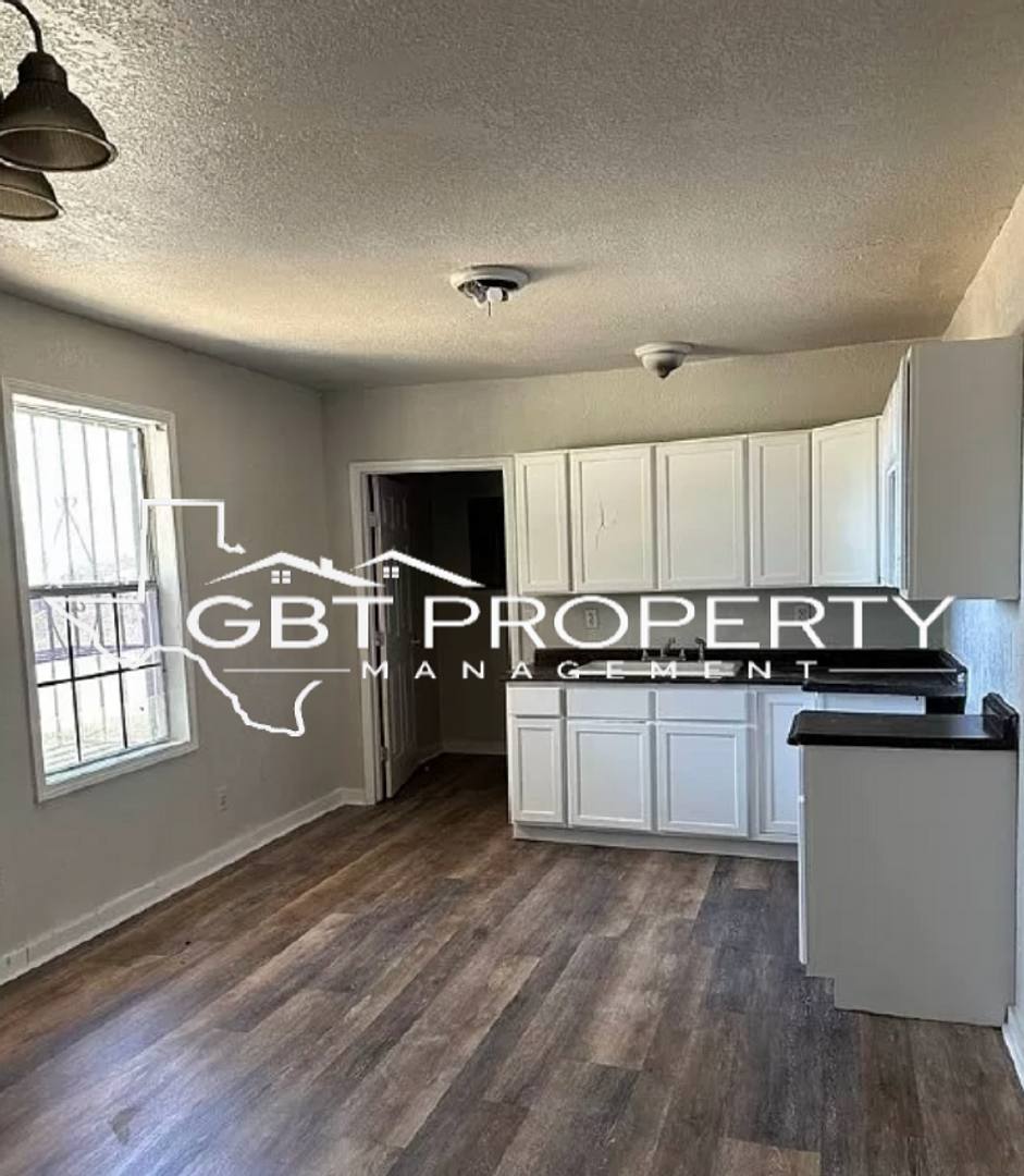 House for rent at 10765 Tx-16, Poteet, Fredericksburg, TX 78624