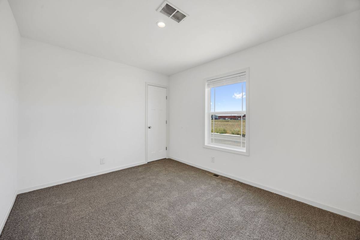 Apartment for rent at 500 42nd St SE, Loveland, CO 80537