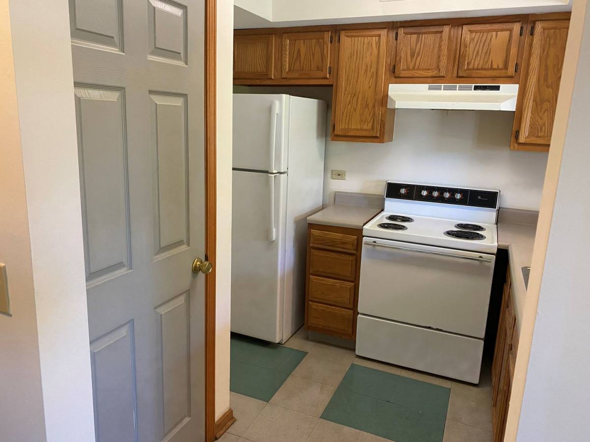 Townhouse for rent at 208 N Harvey St, Urbana, IL 61801