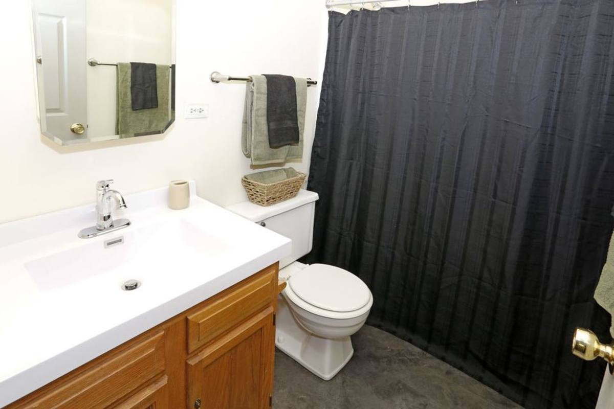 Townhouse for rent at 208 N Harvey St, Urbana, IL 61801
