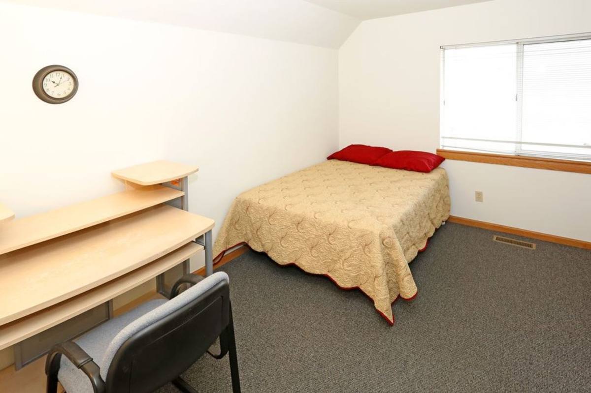 Townhouse for rent at 208 N Harvey St, Urbana, IL 61801