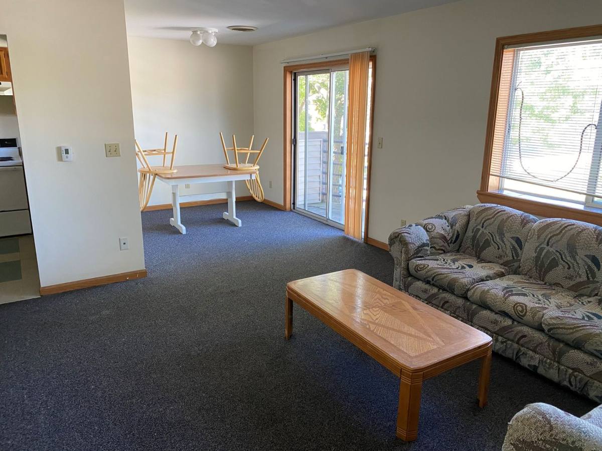Townhouse for rent at 208 N Harvey St, Urbana, IL 61801