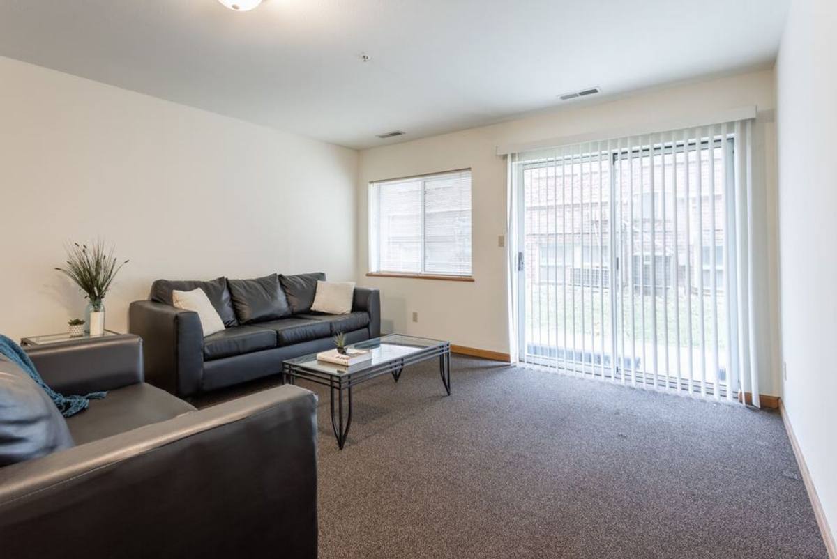 Townhouse for rent at 208 N Harvey St, Urbana, IL 61801