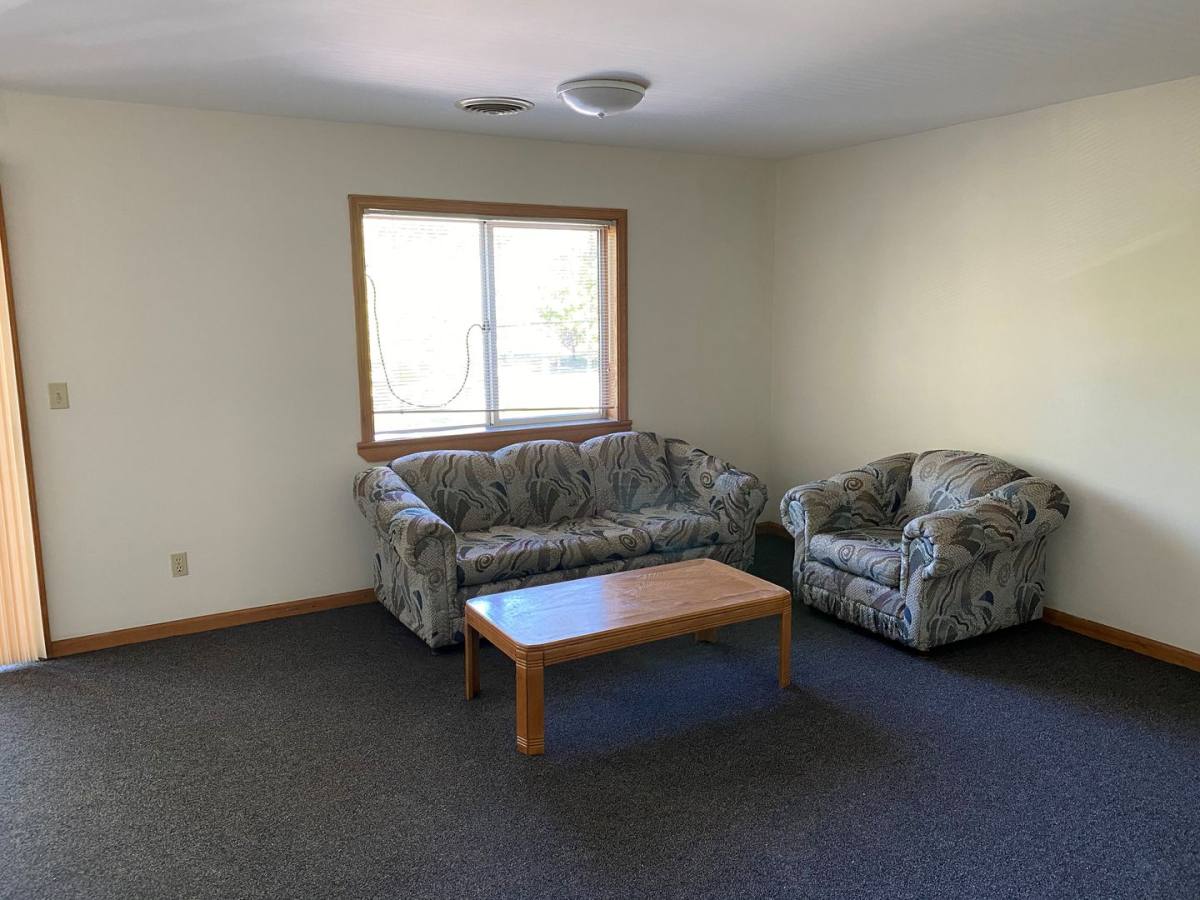 Townhouse for rent at 208 N Harvey St, Urbana, IL 61801