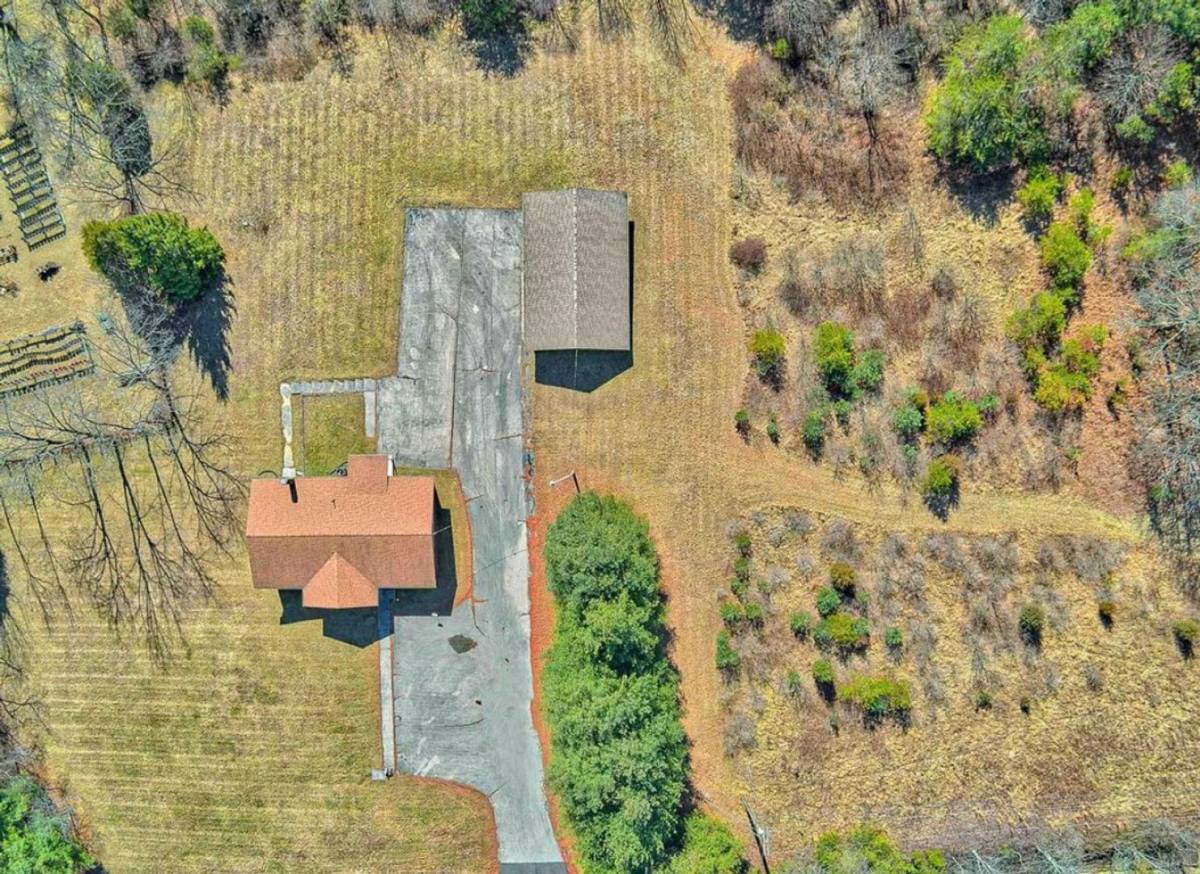 Apartment for rent at 3089 Pandapas Pond Rd, Blacksburg, VA 24060
