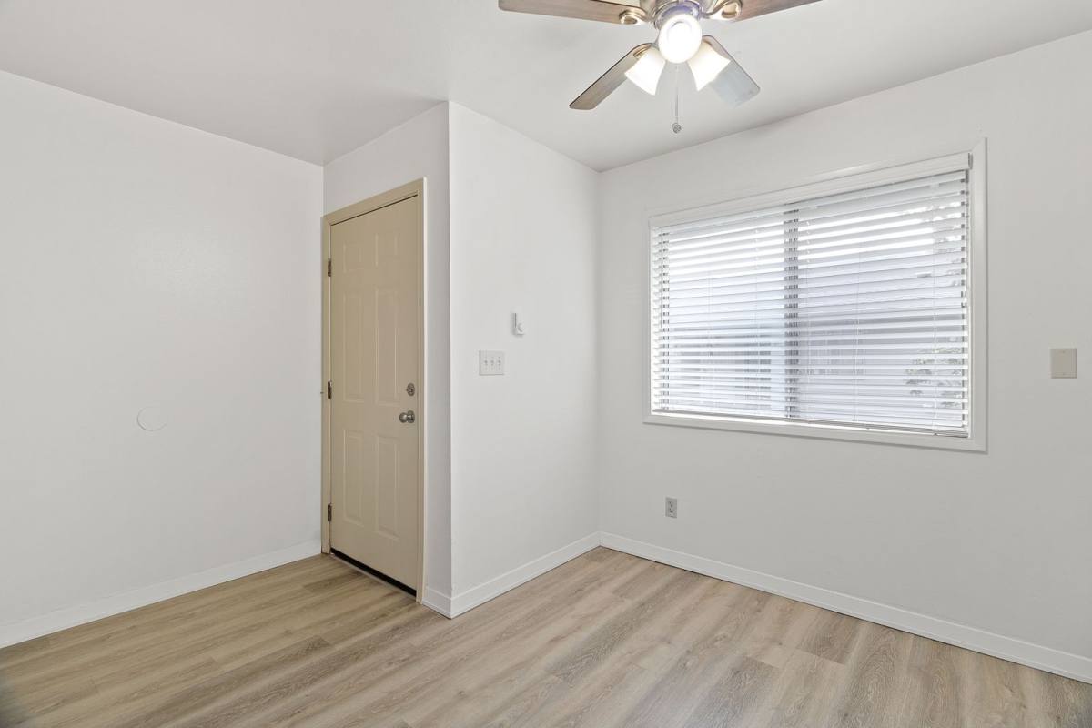 Apartment for rent at 801 N Garrison Rd, Vancouver, WA 98664