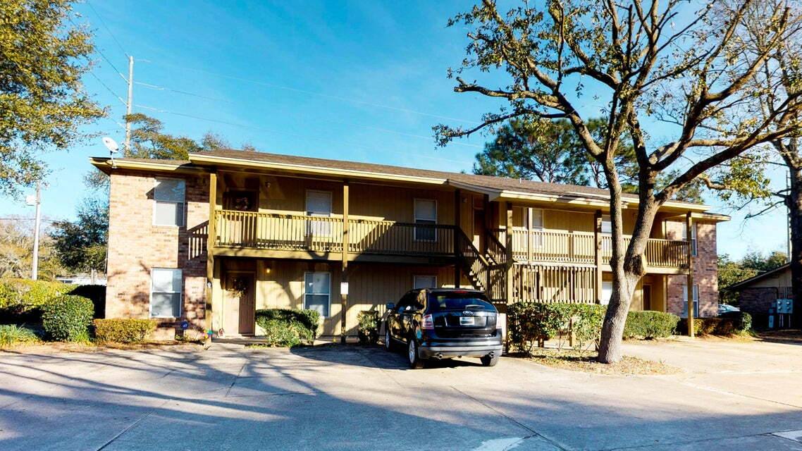 Apartment for rent at 895 Silverwood #5, Fort Walton Beach, FL 32547