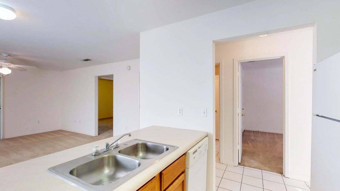 Apartment for rent at 895 Silverwood #5, Fort Walton Beach, FL 32547