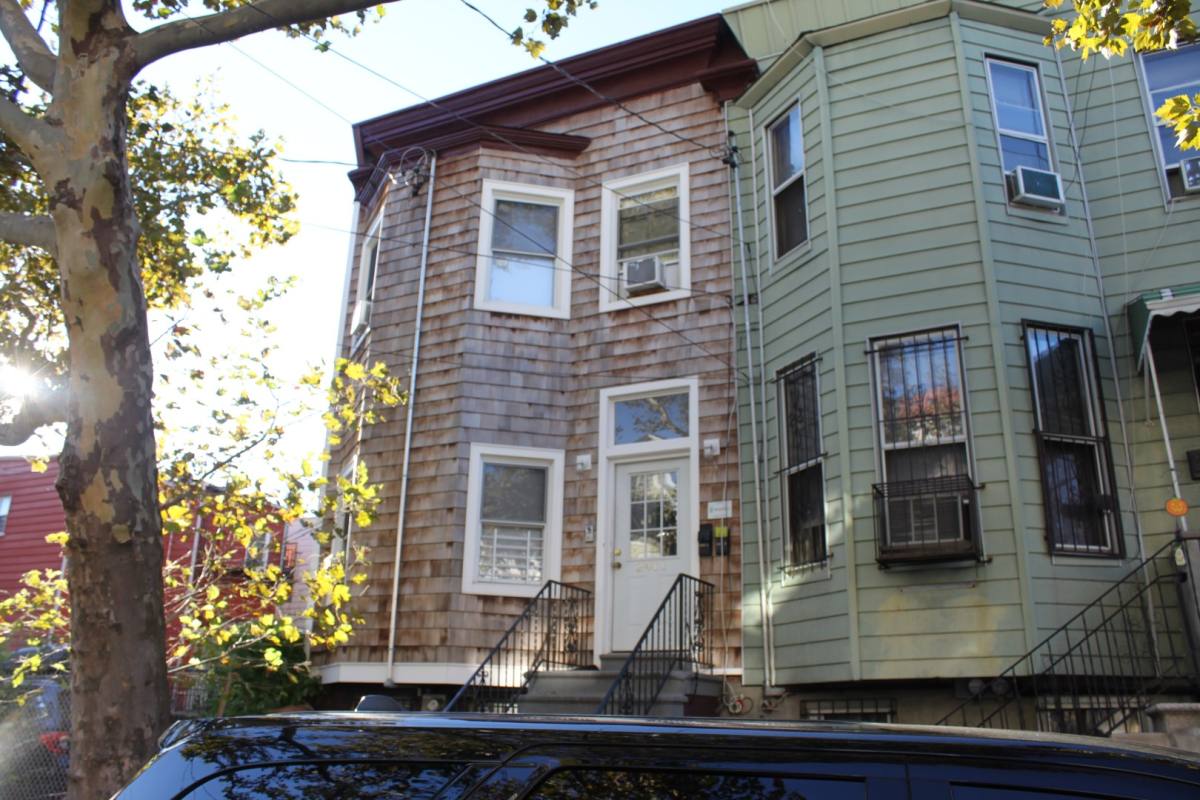 Townhouse for rent at 2411 Bathgate Ave, Bronx, NY 10458