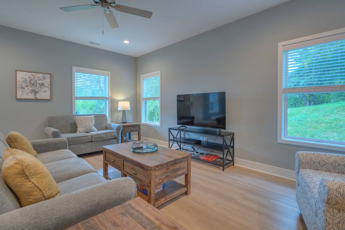 Townhouse for rent at 100 Hoopers Lane, Blacksburg, VA 24060
