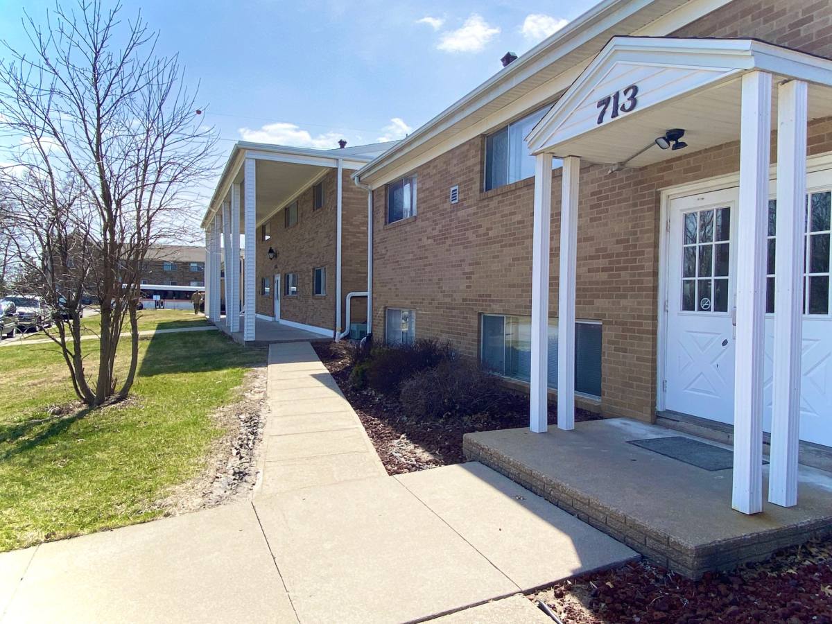 Apartment for rent at 700-721 Carriage Hill, Iowa City, IA 52246