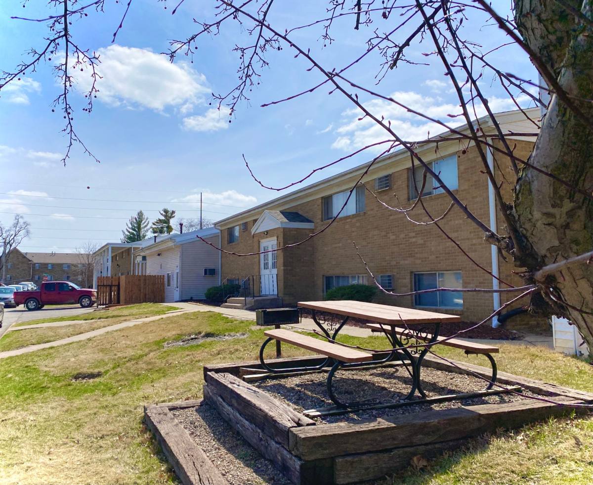 Apartment for rent at 700-721 Carriage Hill, Iowa City, IA 52246