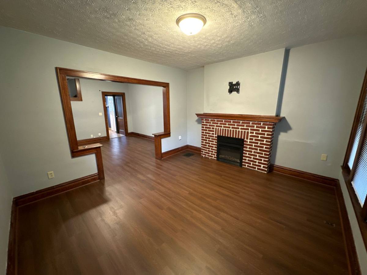 Apartment for rent at 178 E Tompkins Ave, Columbus, OH 43202