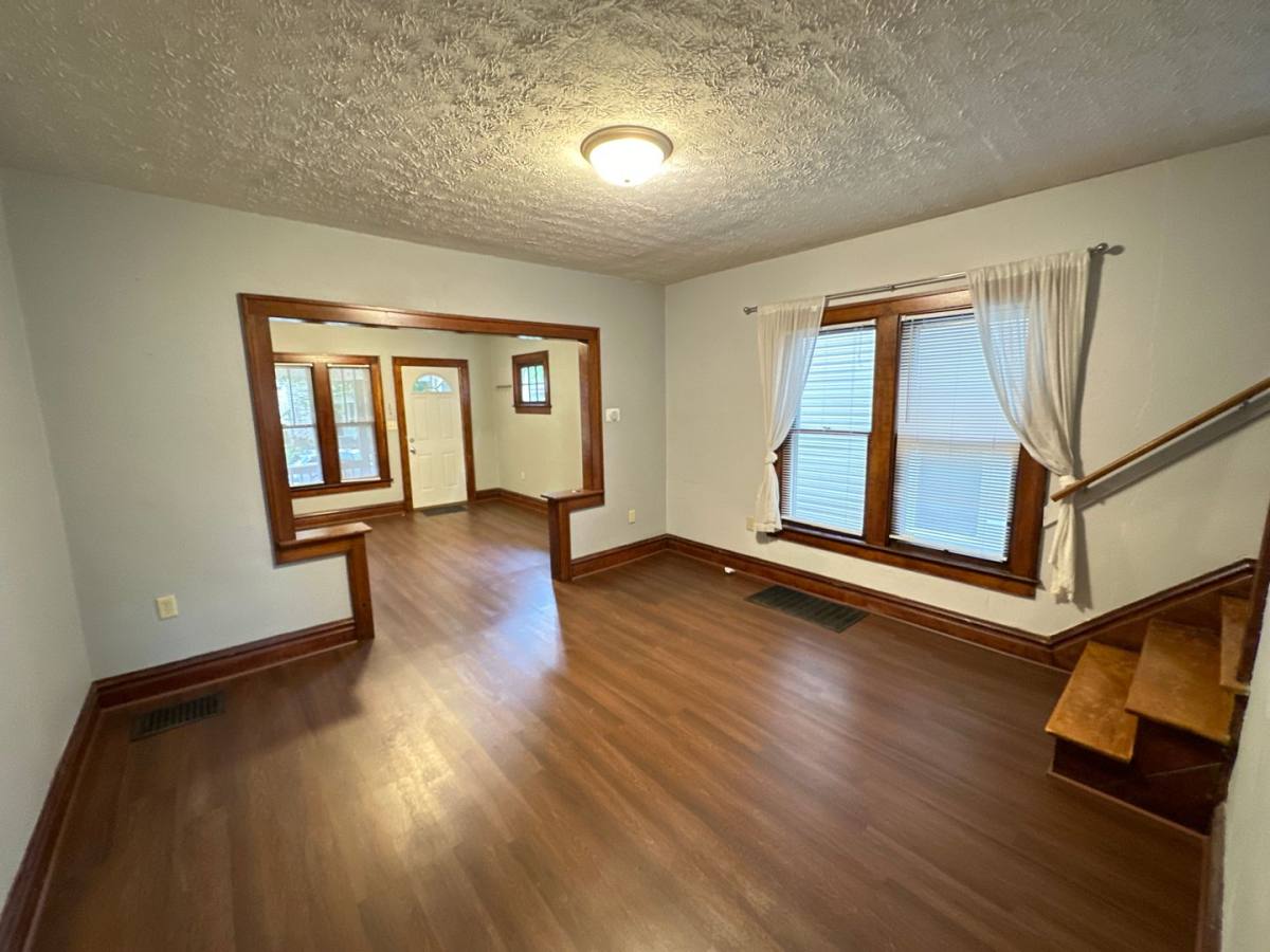 Apartment for rent at 178 E Tompkins Ave, Columbus, OH 43202