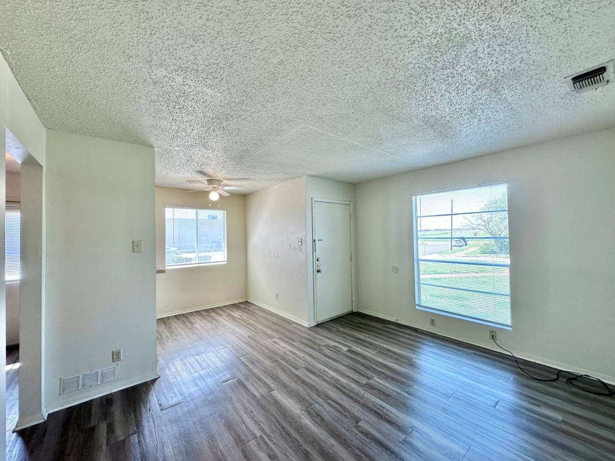 Apartment for rent at 2101 Robert E Lee Dr, Killeen, TX 76543