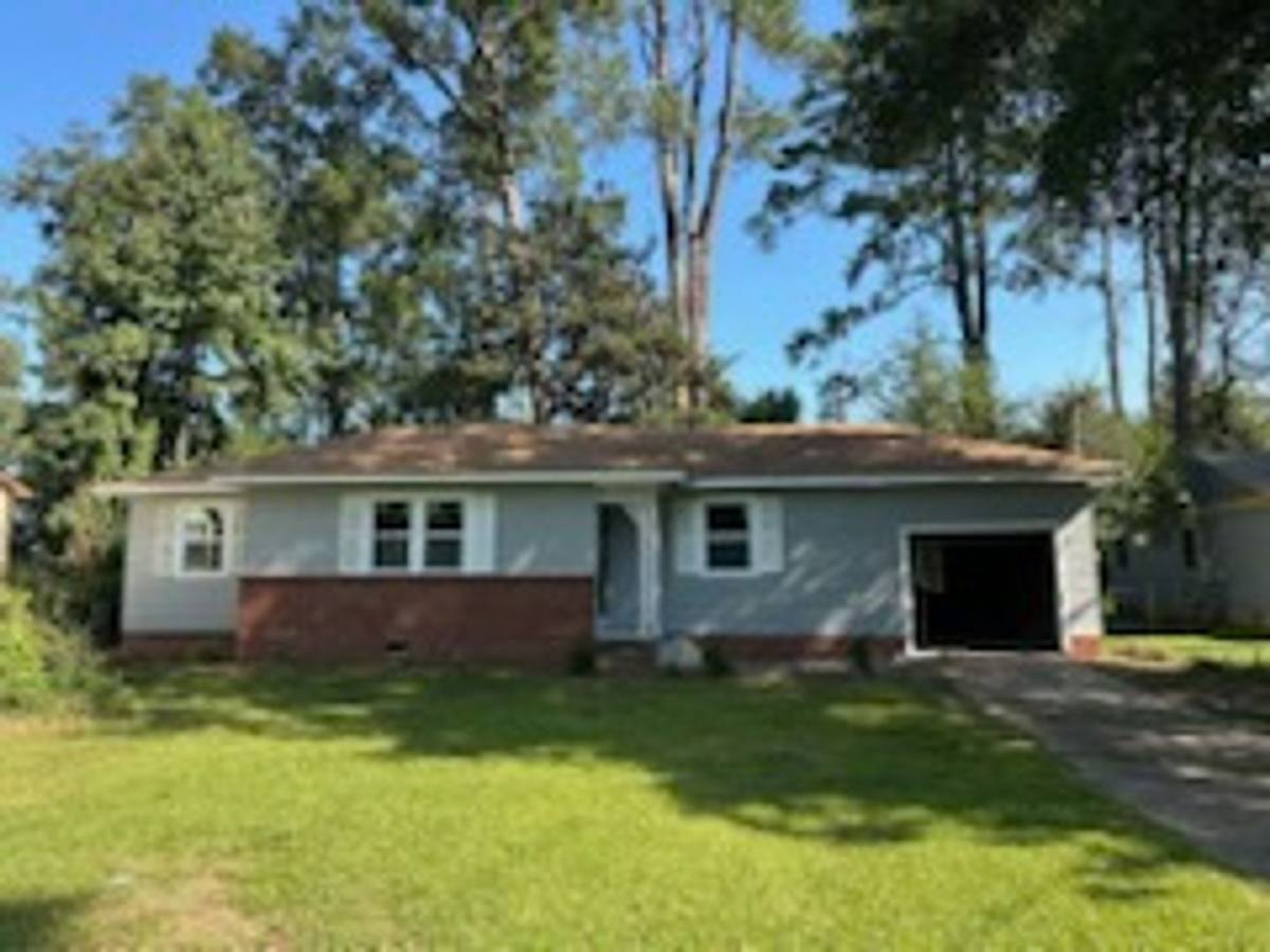 House for rent at 506 Oriole Dr, Jackson, MS 39204