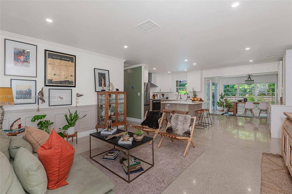 House for rent at 224 S 57th Ave, Hollywood, FL 33023